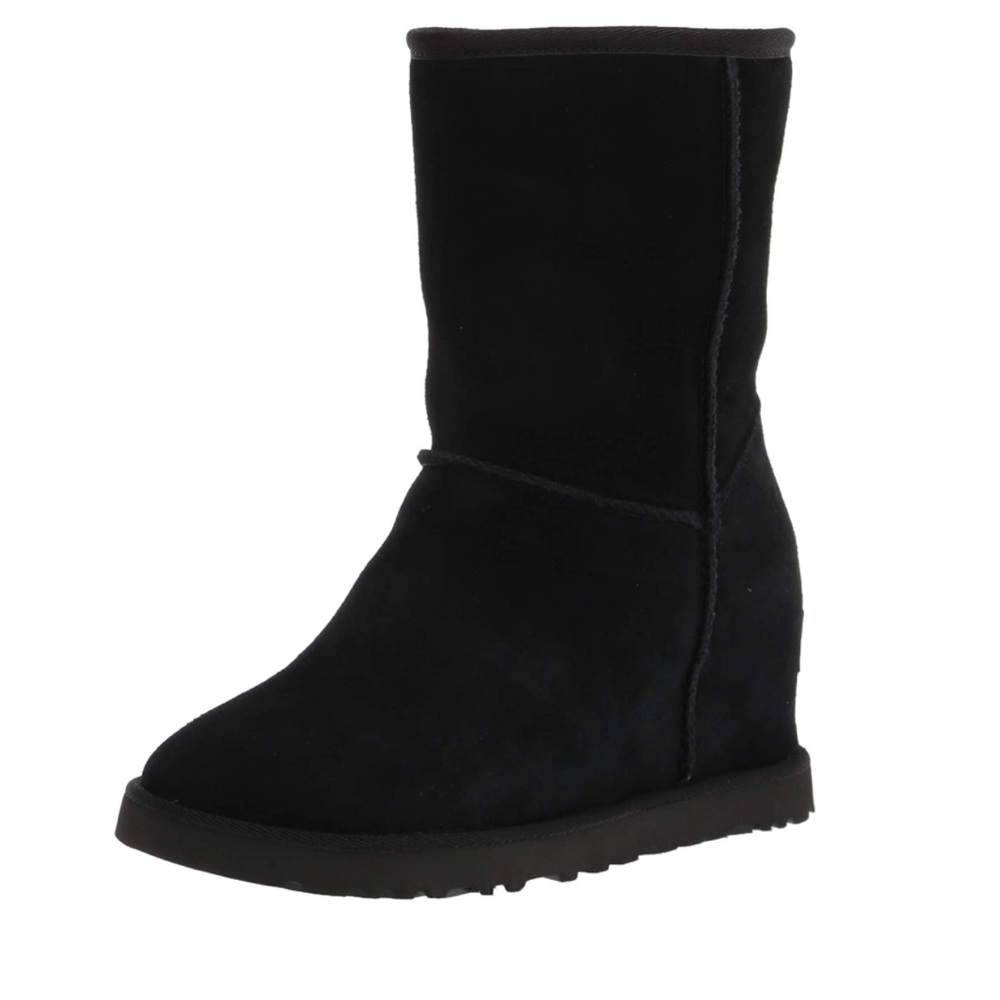 UGG Classic Femme Short Boots Black Size 7